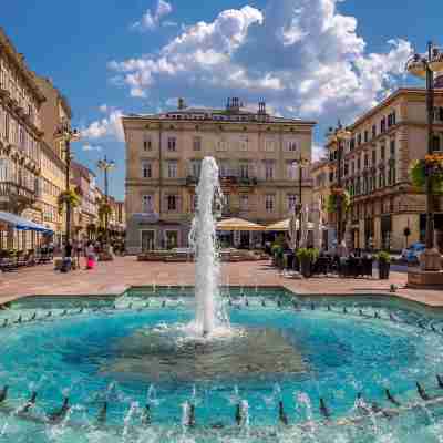 Adria Square Studios Others