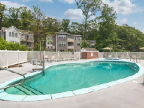 Ogunquit River Inn & Suites Hotels in Wells