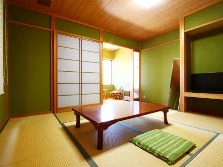 Traveler's Inn Fukai Отели рядом с достопримечательностью «Seaside Base ARARI シーサイドベース安良里 グランピング»