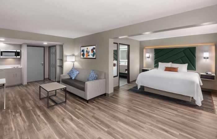 Wingate by Wyndham Sulphur Near Lake Charles