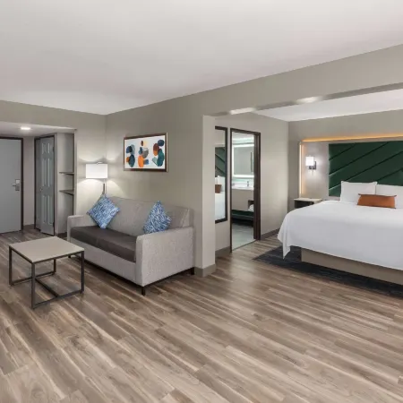 Wingate by Wyndham Sulphur Near Lake Charles