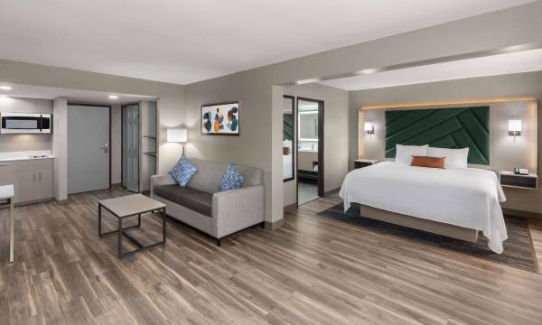 Wingate by Wyndham Sulphur Near Lake Charles
