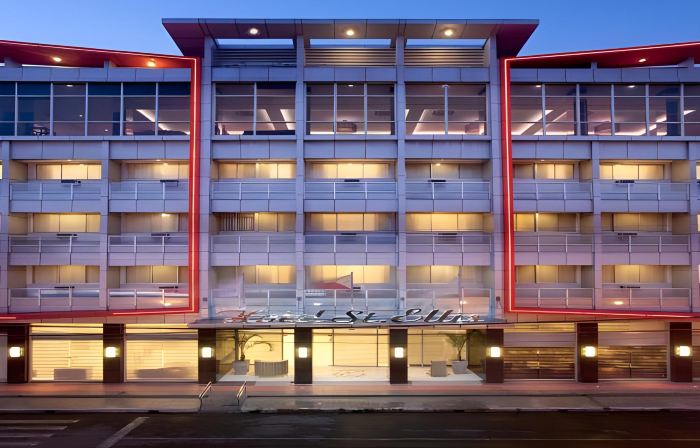 Hotel St. Ellis