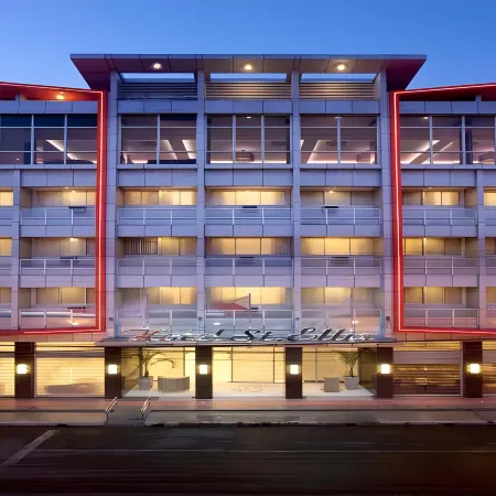 Hotel St. Ellis