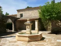 Résidence Odalys la Bastide des Chênes Hotels near Town View Point Gordes
