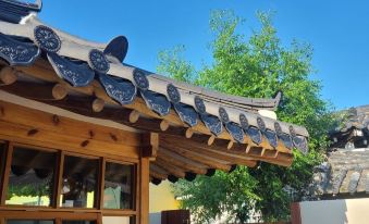 Gyeongju Onsaemi Hanok