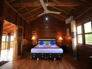 錫吉里亞叢林小屋度假村
