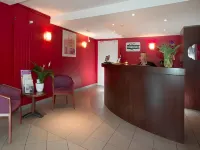 Brit Hotel les Alizes - 3-Star