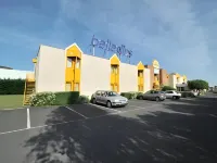 Ibis Budget Clermont-Ferrand le Brézet Aéroport Hotel di Clermont-Ferrand