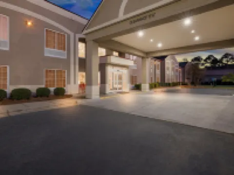 Red Roof Inn & Suites Albany, GA Hotels in Dougherty County