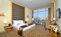 فندق كوبثورن الشارقة Hotels near Cultural Heritage Events Center