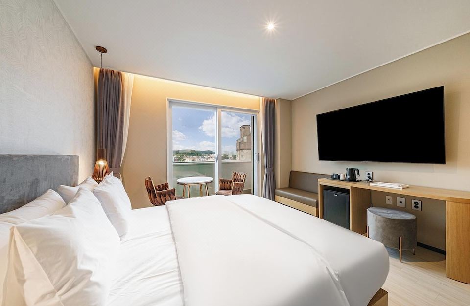 3. 부산 기장 브라..