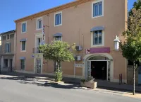 Logis Hôtel la Bastide d'Entraigues Center Watchmaker De Provence 주변 호텔