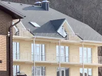 Revyu Hotel