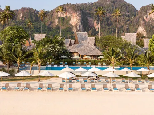 SAii Phi Phi Island Village - bar
