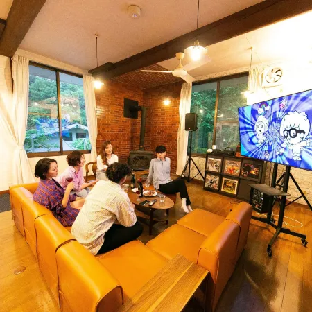 Clubhouse Atelier