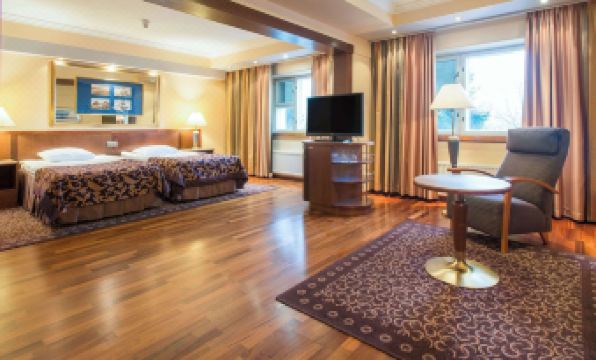 6. 스칸딕 포잔호비..