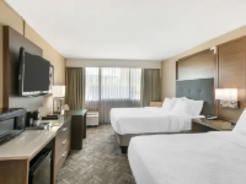 Best Western Premier Kansas City Sports Complex Hotel Hotels near GEHA Field at Arrowhead Stadium