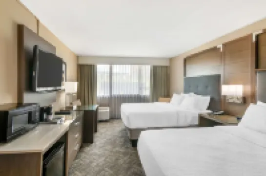 Best Western Premier Kansas City Sports Complex Hotel