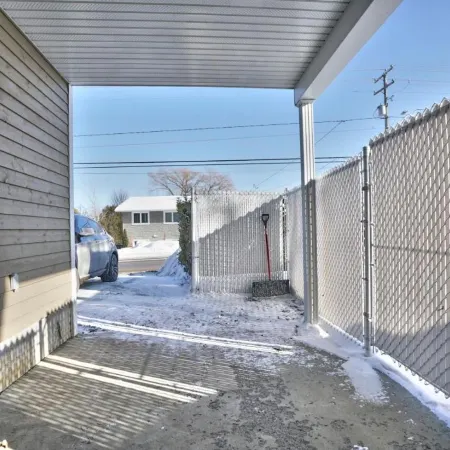 Dynamite 2-Bedroom House, Garage, Sleeps 6
