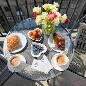 Modern apartments in the heart of Yerevan by Sweet Home Dining/Meeting Rooms