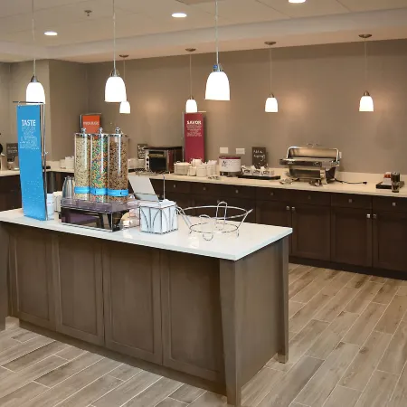 Hampton Inn & Suites Philadelphia/Media