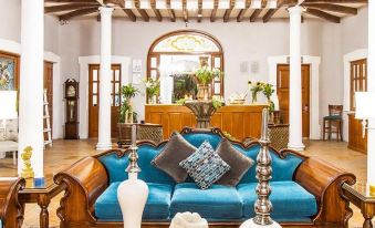 Dos Patios Querétaro Curamoria Collection