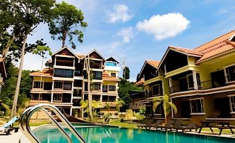 Anjungan Beach Resort