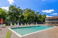 SureStay Plus by Best Western Beaumont Hotels in Lumberton