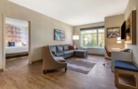 Cambria Hotel Manchester South Windsor Hotels in 