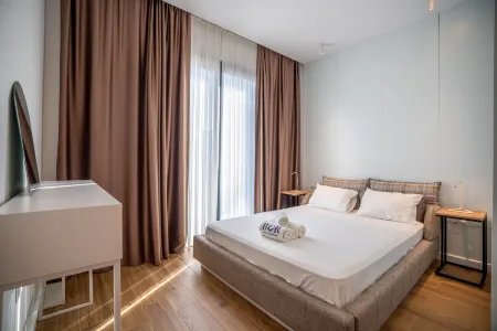 Charming and beautifully furnished apartment with direct poolside access Отели в г. Аканту