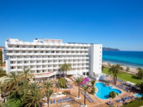 Hipotels Hipocampo Playa โรงแรมในLlevant