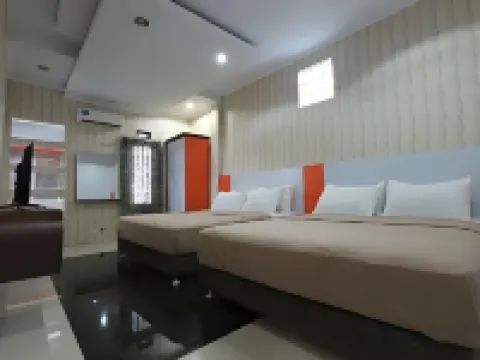 Shanrilla Hotel Hotels in Cihideung