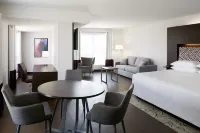 Four Points by Sheraton Lévis Convention Centre Hotels in Levis