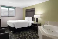 Baymont by Wyndham Liberty MO Hotels in Liberty