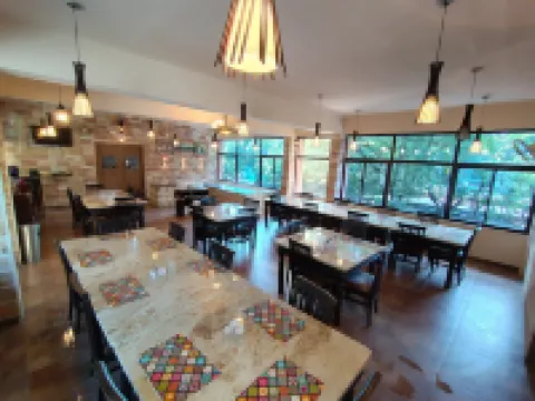 Gir Lions Paw Resort with Swimming Pool