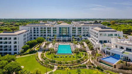 Conrad Algarve Отели в г. Almancil