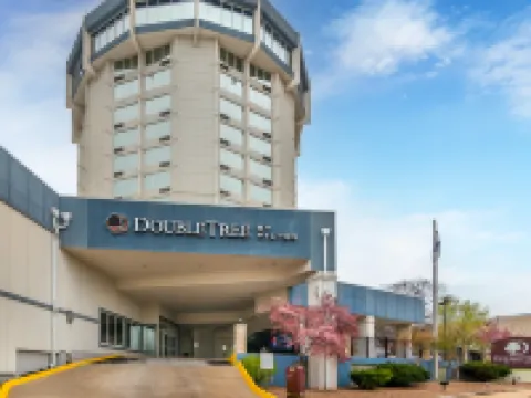 DoubleTree by Hilton Hotel Jefferson City Hotels in Cole County