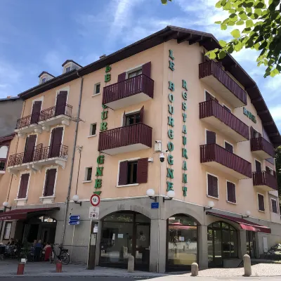 Hotel le Bourgogne Hotels near Evian Train Station