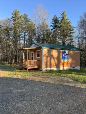 Sleepy Bear #1.  One Bedroom Cabin on the Blue Ridge Parkway in Floyd VA
