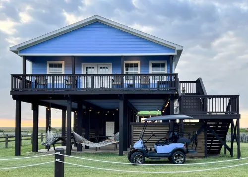 Barefoot Days - Second Row, Steps from the beach!