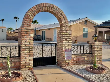 Tranquil Foothills Retreat