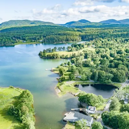Stunning Waterfront, Acadia National Park as your Backyard.