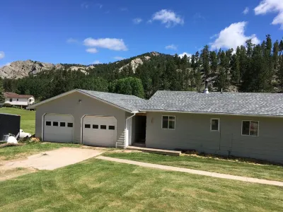 Beautiful Black Hills property with access to the Mickelson Trail