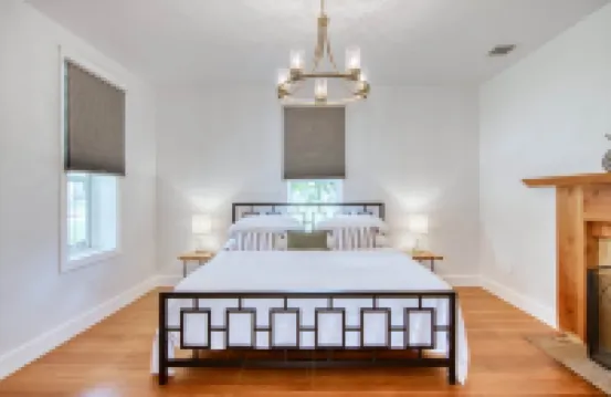 Robin Ave. House Hotels in Mason County