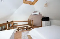 Riverside Retreat Aztec -Tiny Home on the Animas River. 30 minutes to Durango!