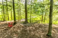 Berkshire Village Carriage House - Super Private!!