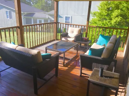 Old Hickory Lake Nashville Cabin for Two