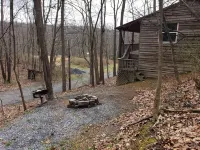 Affordable cabin near Raystown Lake, minutes from Seven Points & Allegrippas Tr
