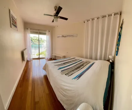 Splendide appartement climatisé avec vue sur mer et clocher - Parking et Wifi Отели в г. Коллиур